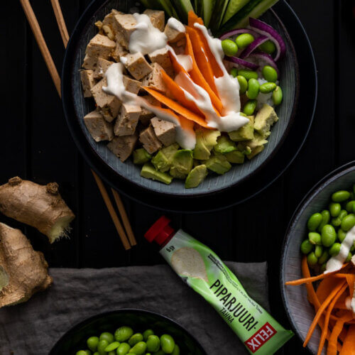 Tofu poke bowl